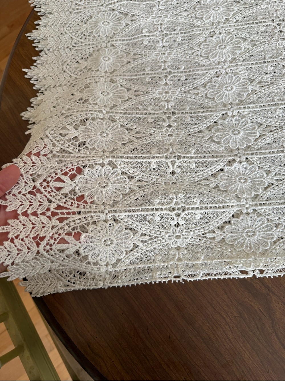 Vintage Style Ivory Guipure Lace Tablecloth 3’ x 8’ Floral Wedding Cottagecore